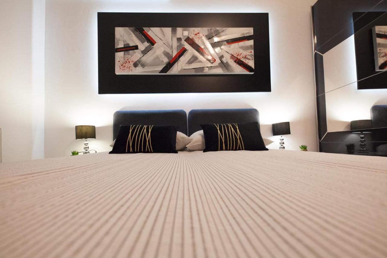 Apartman Aurelius - Private Parking Όσιγιεκ Εξωτερικό φωτογραφία